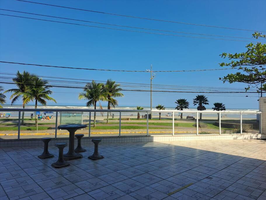Apto Aconchegante Beira Mar Com Ar No Quarto Solemar Εξωτερικό φωτογραφία