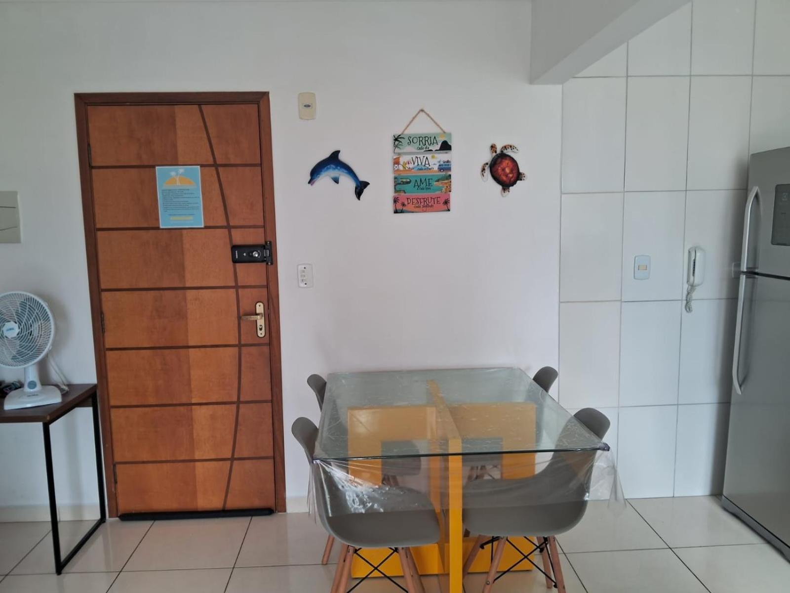 Apto Aconchegante Beira Mar Com Ar No Quarto Solemar Εξωτερικό φωτογραφία